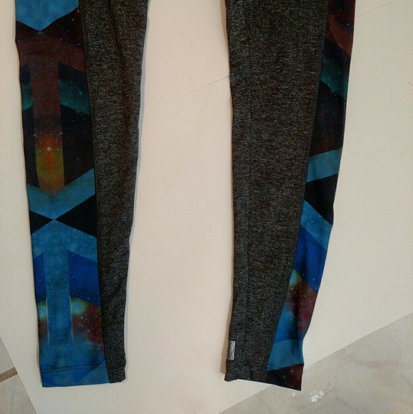 Lularoe Workout Pants Jordan Galaxy - Picture 4 of 6
